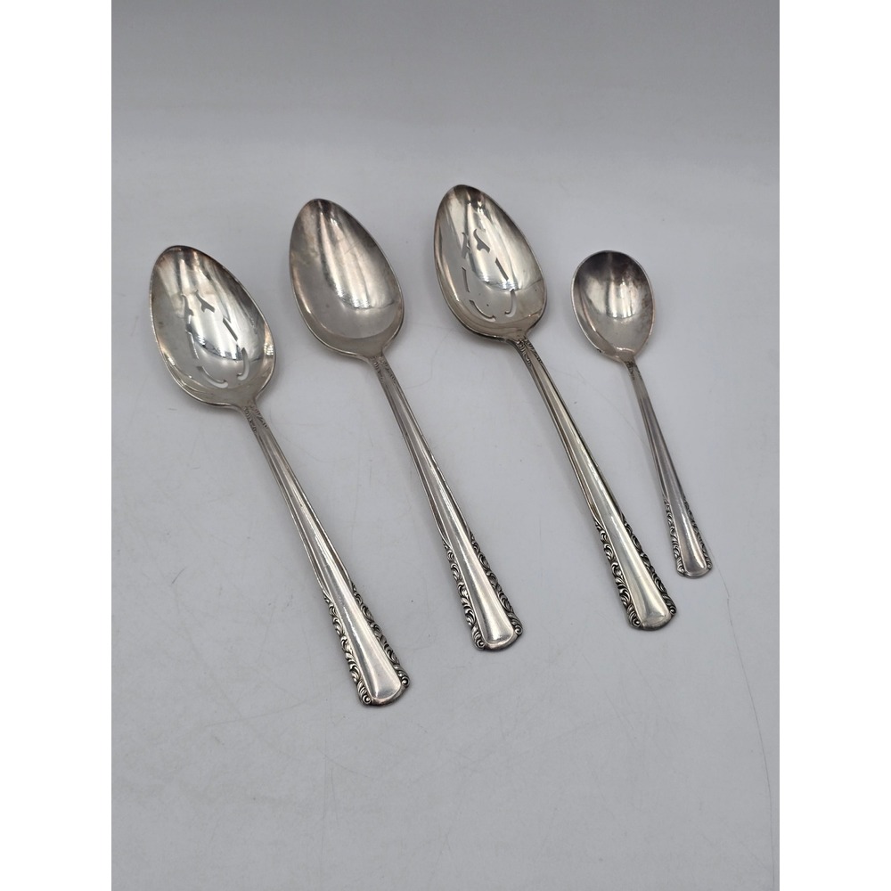 Holmes & Edwards May Queen Silverplate 3 Serving Spoon Pierced Set 1 sugar‎ IS